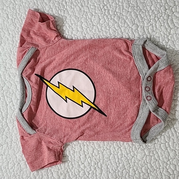 (Pre-loved) New Born justice league set - Picture 4 of 6